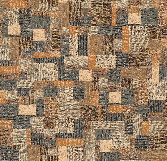 610005 Collage Brandy
